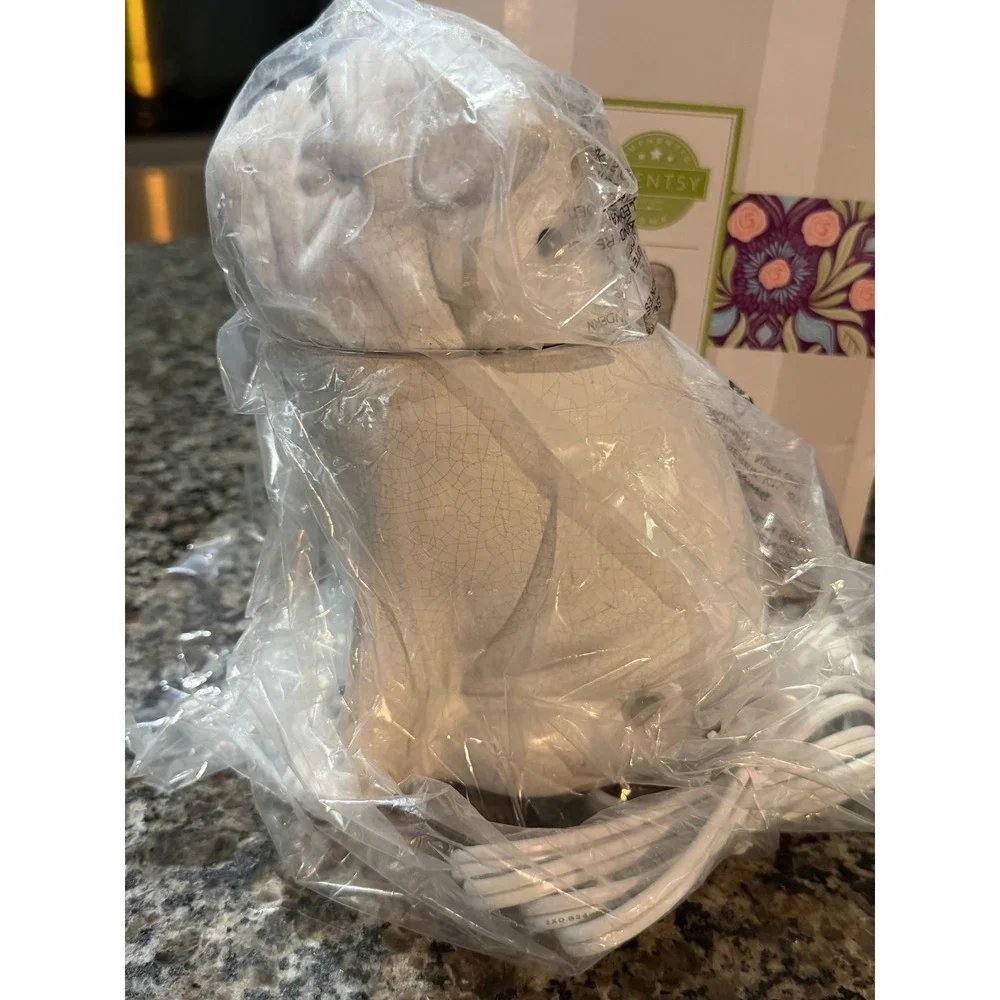 Scentsy Pug Warmer White Crackle Glaze Ceramic Electric Wax Melter Full Size Dog
